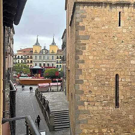 San Miguel 2* Σεγκόβια
